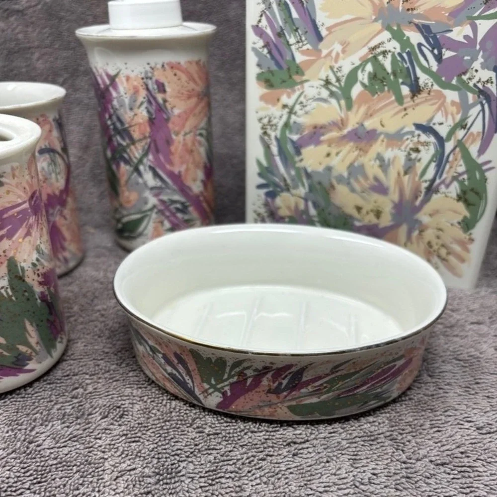 Vintage Saturday Knight Radiance 7-Pc Ceramic Bathroom Set Japan Floral